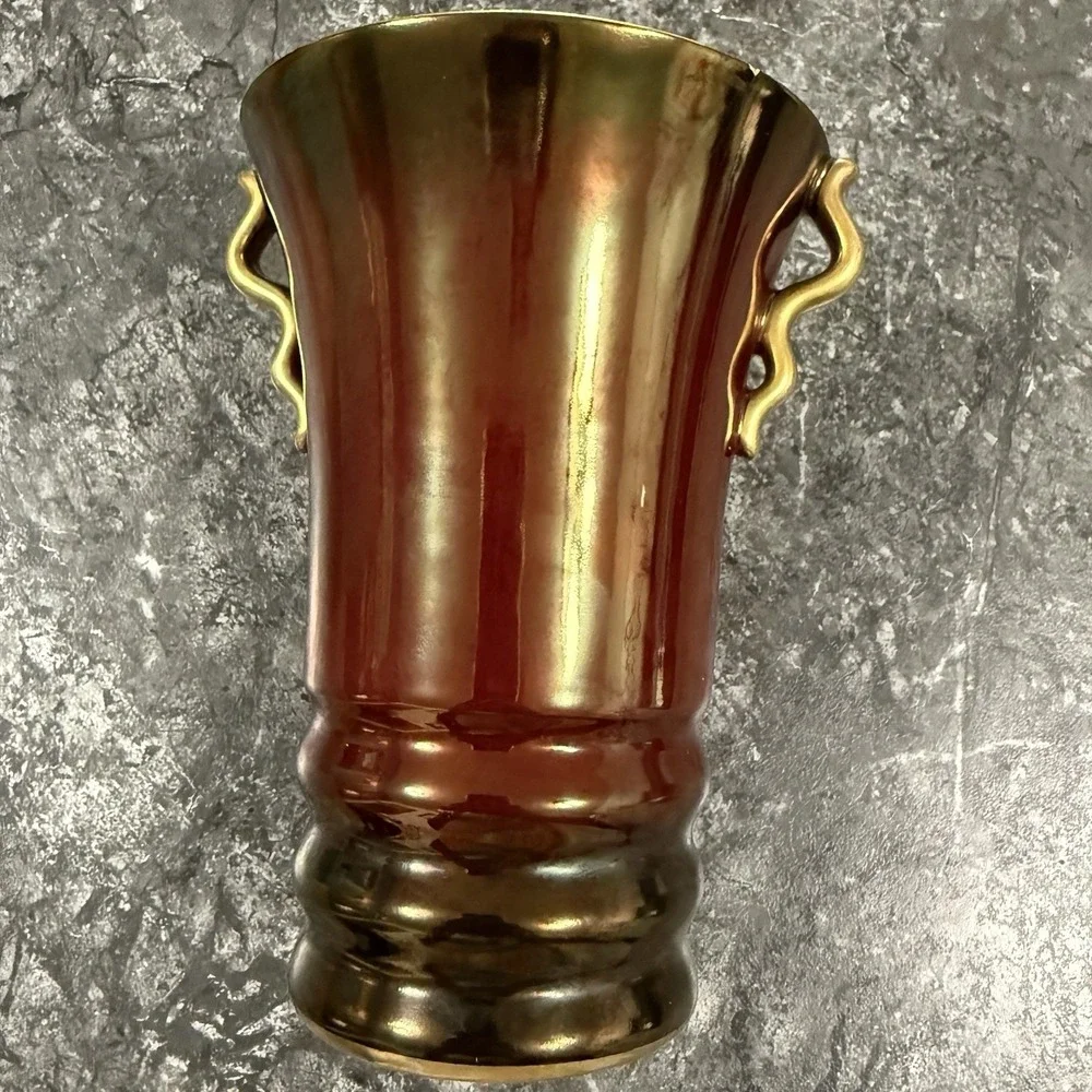 Carlton vase does